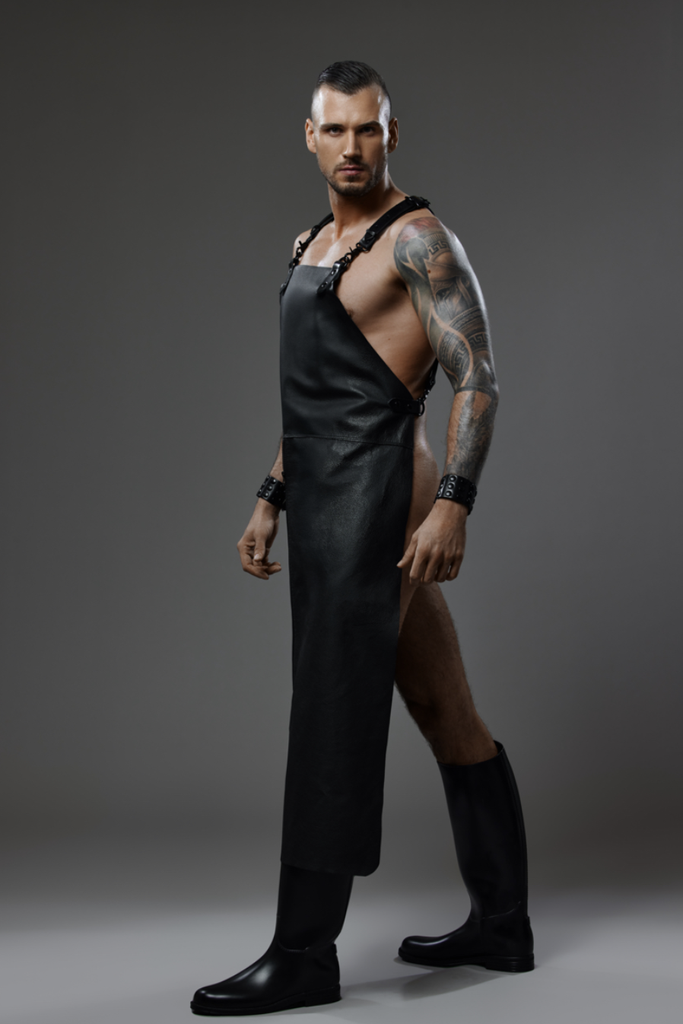 PROVOCATEUR LEATHER APRON ALPHA W/ ZIPPER